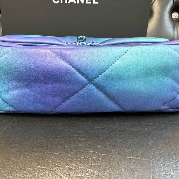 Brand New Chanel 2021 Medium Blue Tie Dye 19 Flap Bag Limited Edition - Picture 9 of 16